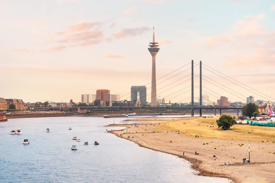 Skyline Düsseldorf — Interkulturelles Training für Mode, Marketing, Industrie